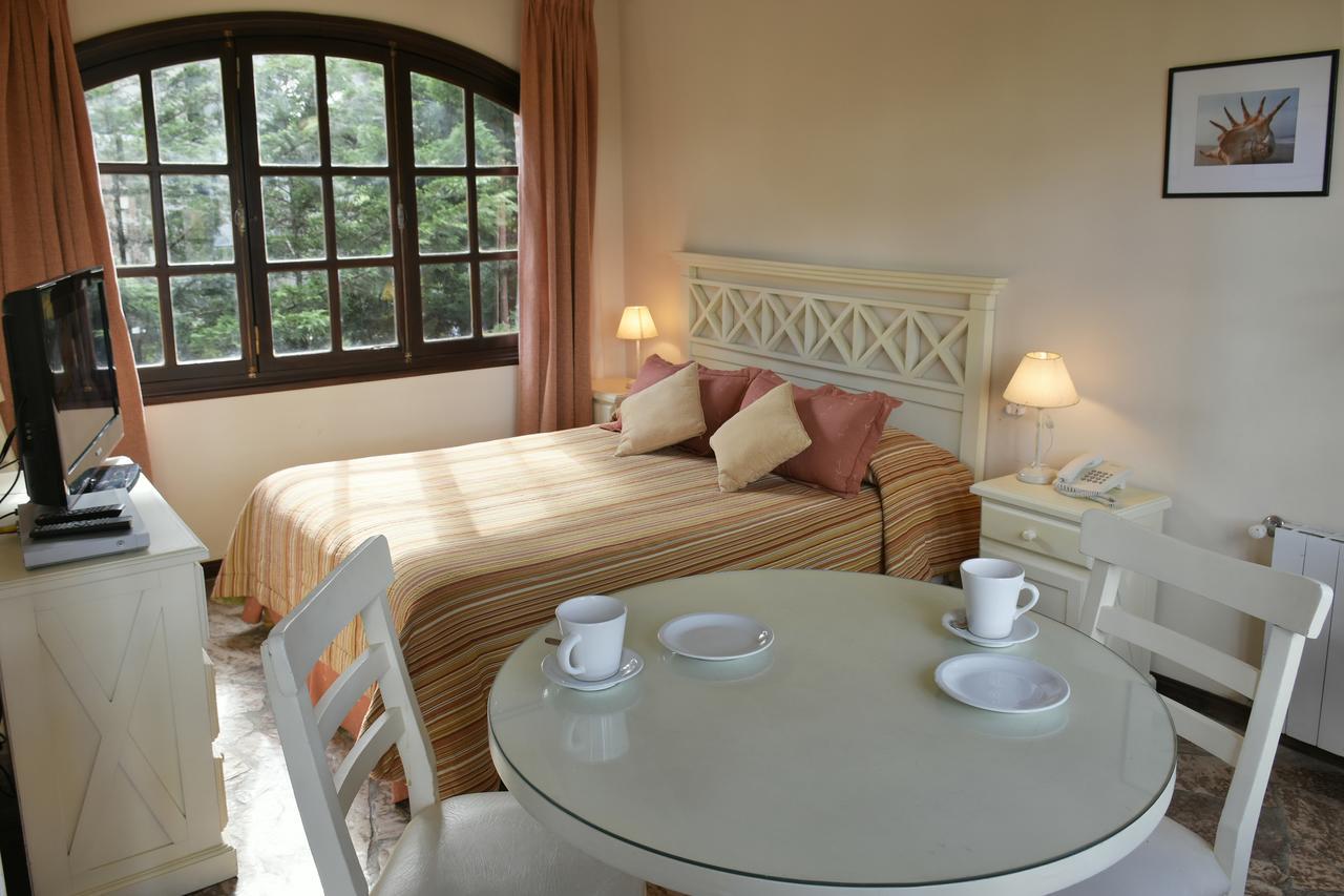 Apart Hotel Las Hadas Карило Екстериор снимка